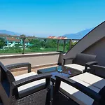 Mykonut Erna Apartahotel