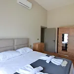 Mykonut Erna 4*