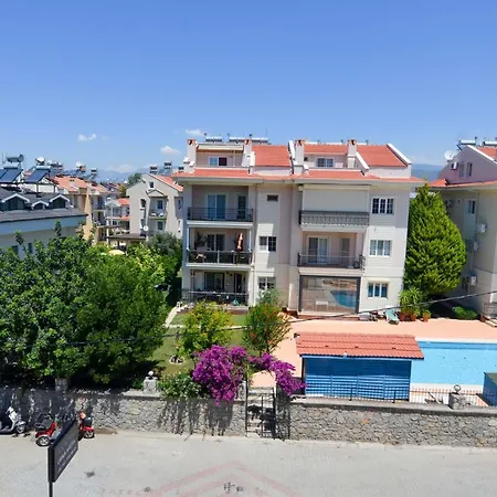 Mykonut Erna Aparthotel