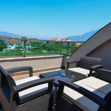 Mykonut Erna Apartahotel