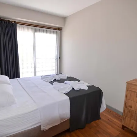 Apartahotel Mykonut Erna