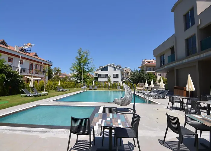 Apartahotel Mykonut Erna 4*